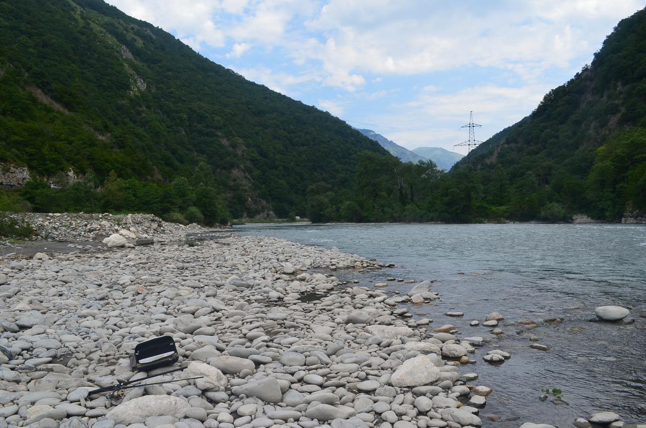 U Vili Hotel Пицунда Екстериор снимка