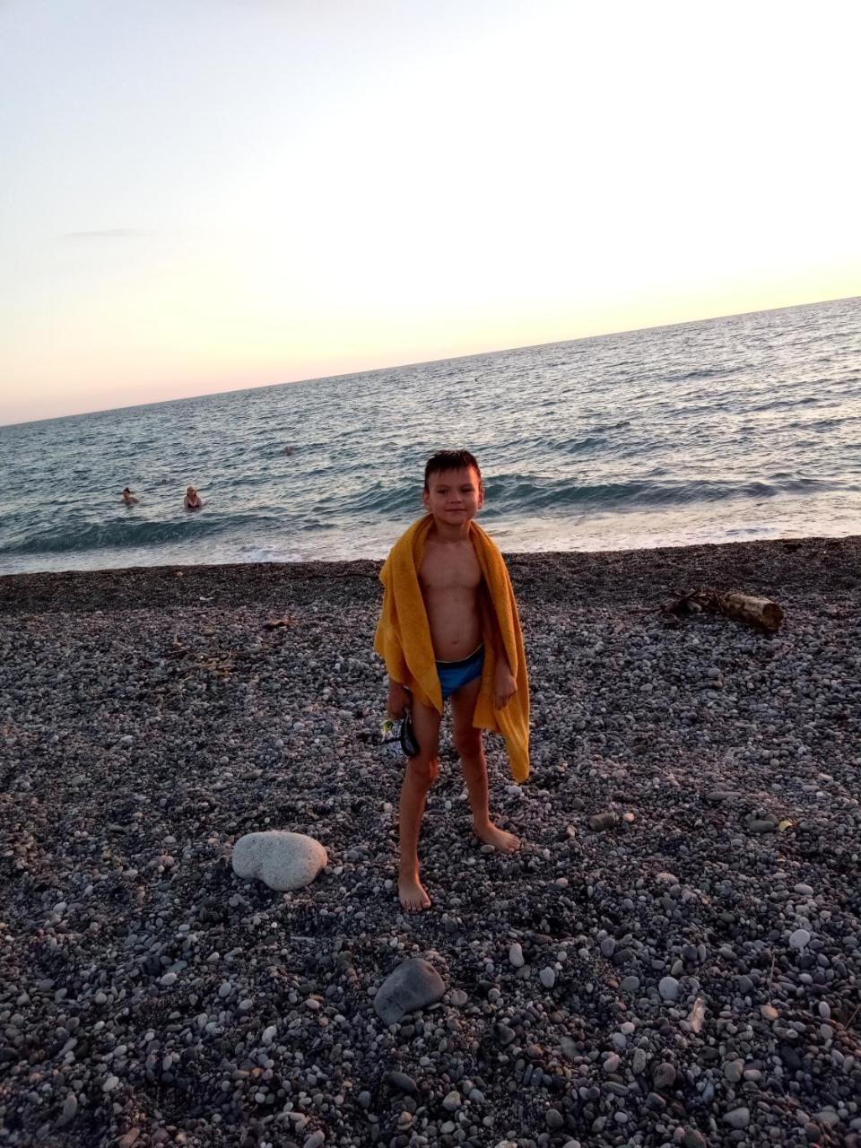 U Vili Hotel Пицунда Екстериор снимка